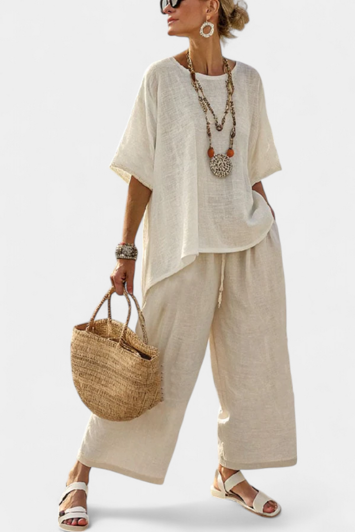 NOA| Comfortable Minimalist Raw Blouse & Wide-Leg Pants